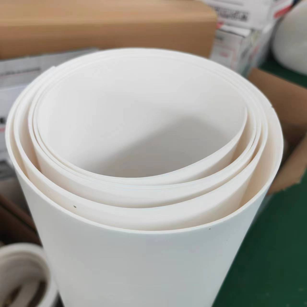 Lunghezza 50 m · Gruppo a pagamento in fogli di PTFE bianco