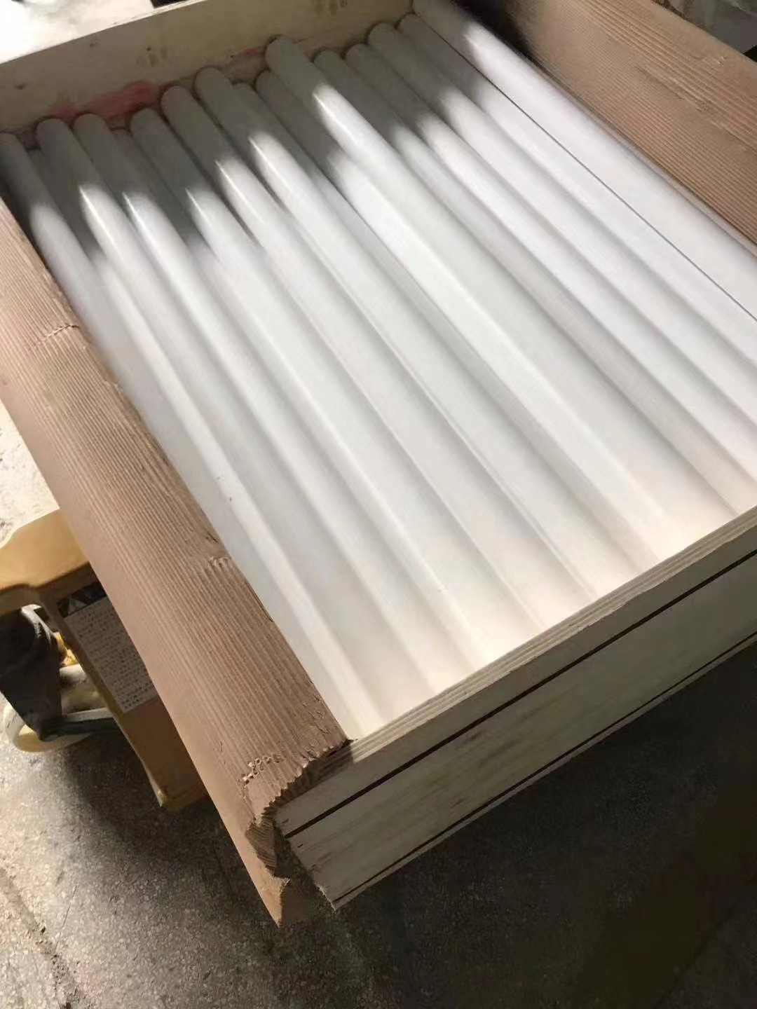 Fornitore e produttore di aste in PTFE bianco-Paidu Group